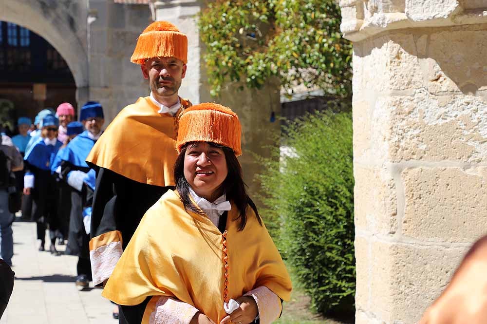 La Universidad de Burgos ha celebrado sus 25 años con la investidura de Juan José Laborda como doctor Honoris Causa