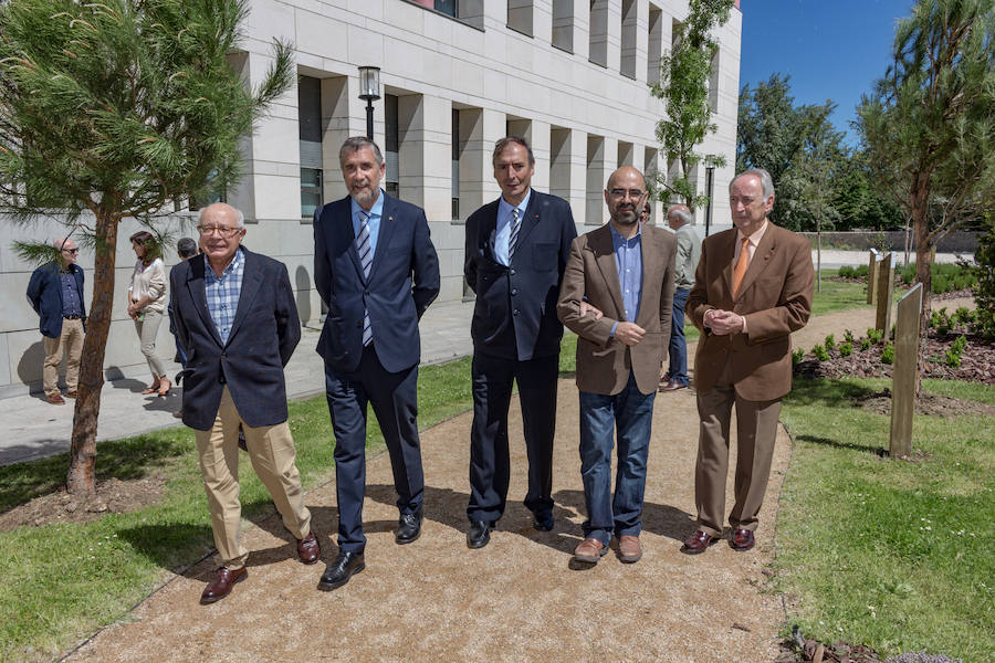 La Universidsad de Burgos cuenta con un Jardín de la Sabiduría que recuerda a sus 19 Honoris Causa