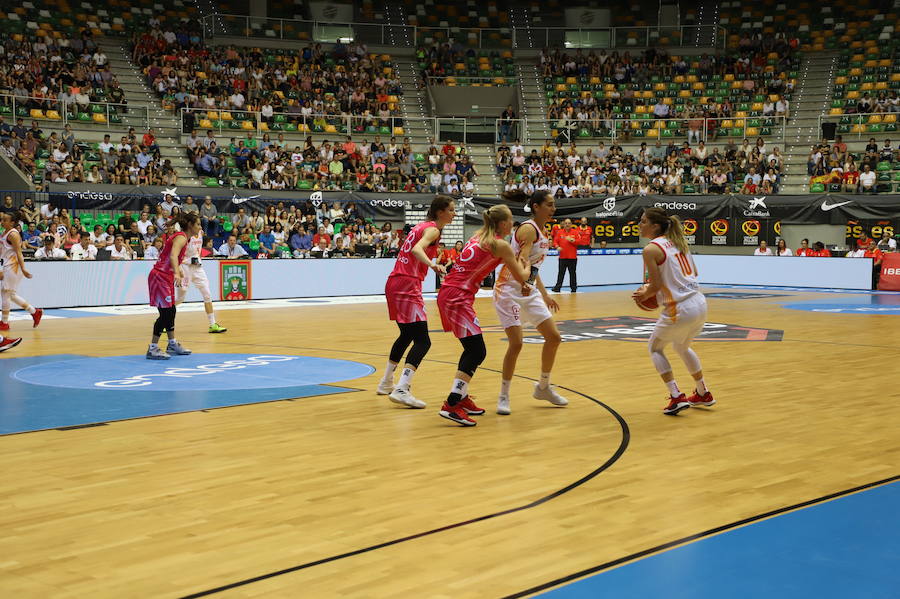 Fotos: Las mejores imágenes del partido de baloncesto entre España y Letonia