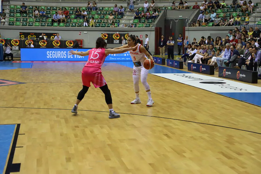 Fotos: Las mejores imágenes del partido de baloncesto entre España y Letonia