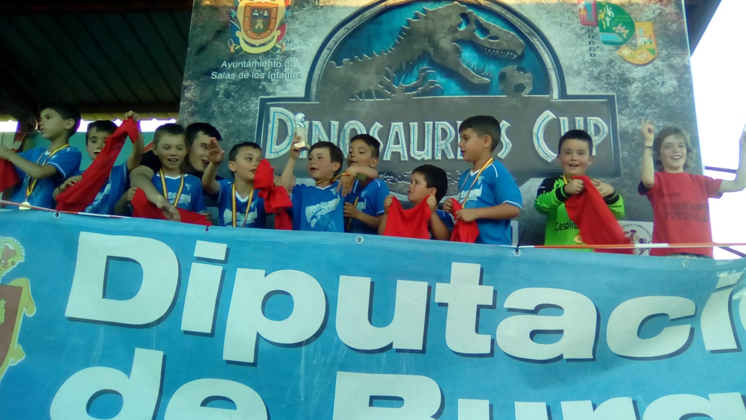 Fotos: Unos 600 jóvenes participan en el torneo de fútbol 7 de Salas de los Infantes