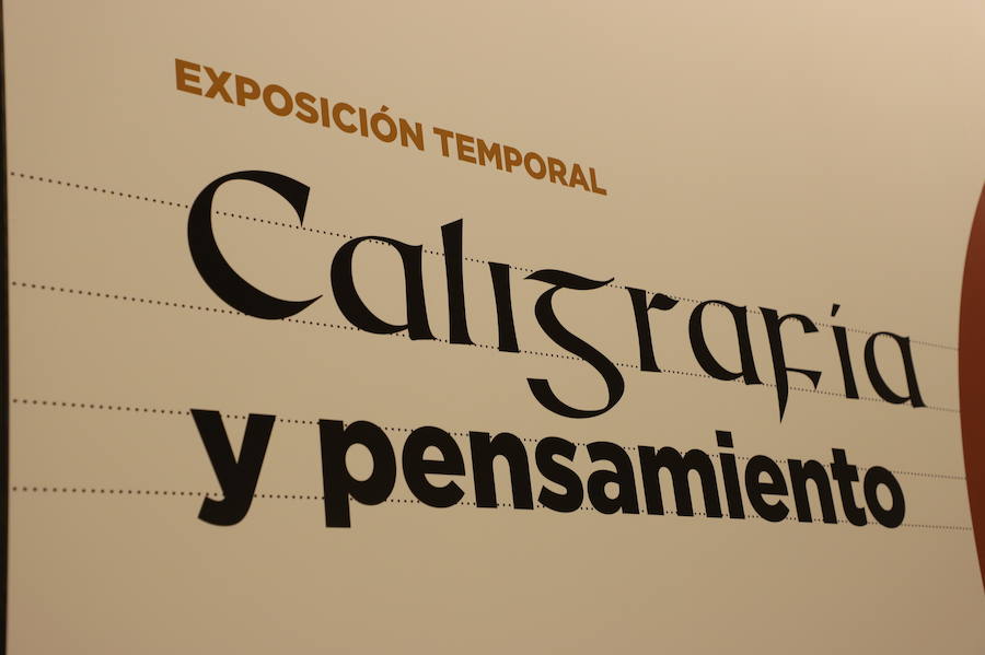 Fotos: Imágenes de la exposición &#039;Caligrafía y Pensamiento&#039;