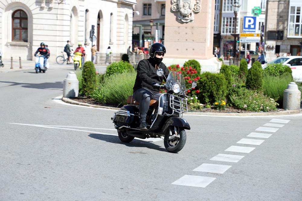 Fotos: Con scooter y a lo loco
