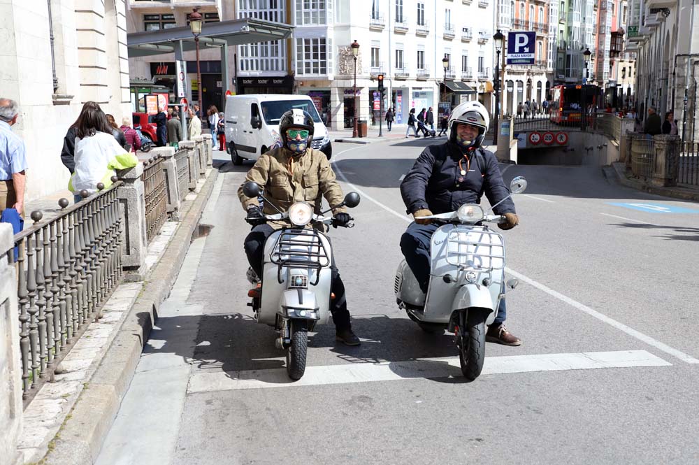 Fotos: Con scooter y a lo loco