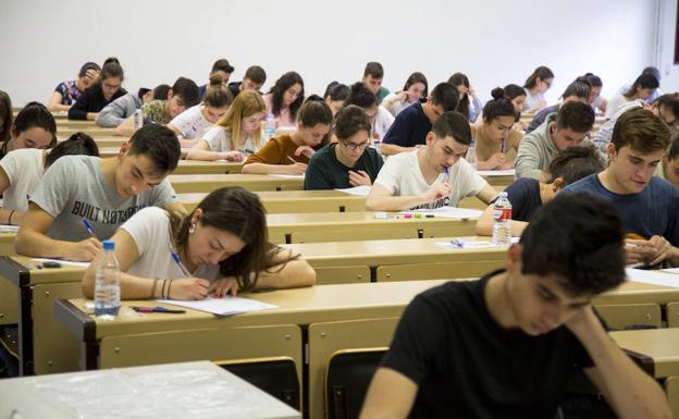 Examen de la EBAU en Valladolid. 