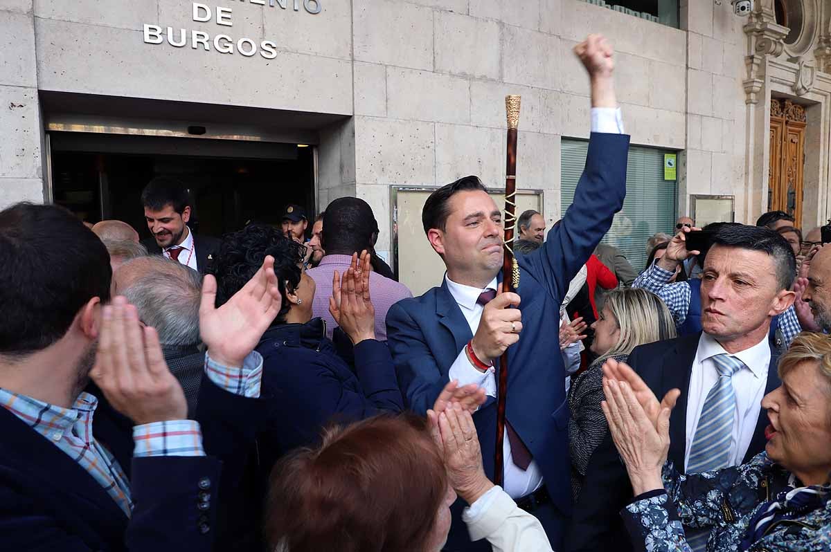 Fotos: Pleno de constitución del Ayuntamiento de Burgos en el que ha sido investido como alcalde Daniel de la Rosa (PSOE)