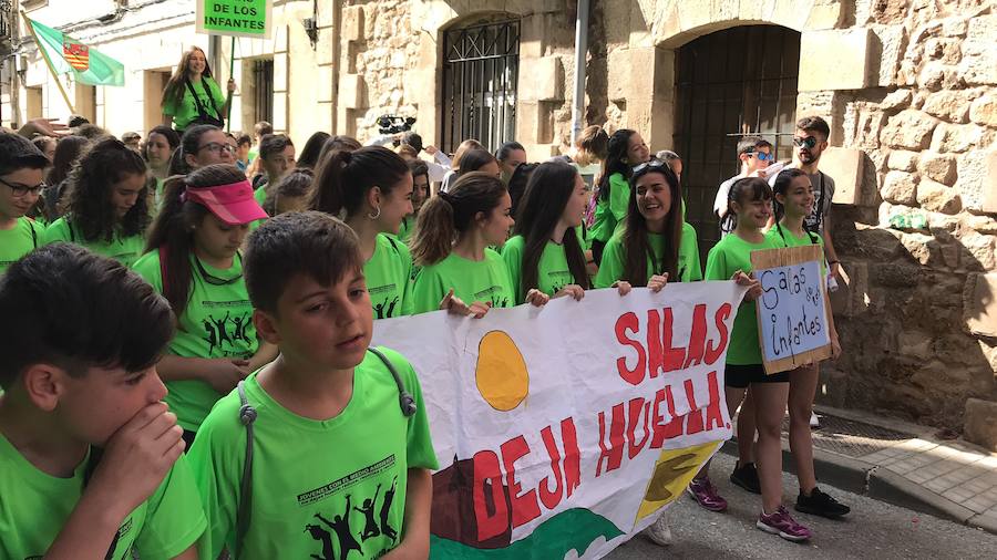 El VII Encuentro de Jóvenes por la Provincia organizado por la Diputación de Burgos ha llenado las calles de Salas de los Infantes con más de 600 burgaleses de entre 12 y 17 años