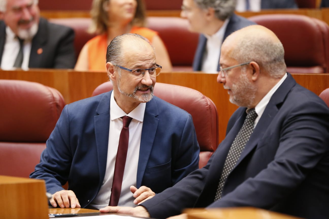 El procurador electo de Ciudadanos Luis Fuentes es proclamado presidente de la institución regiona en su décima legislatura