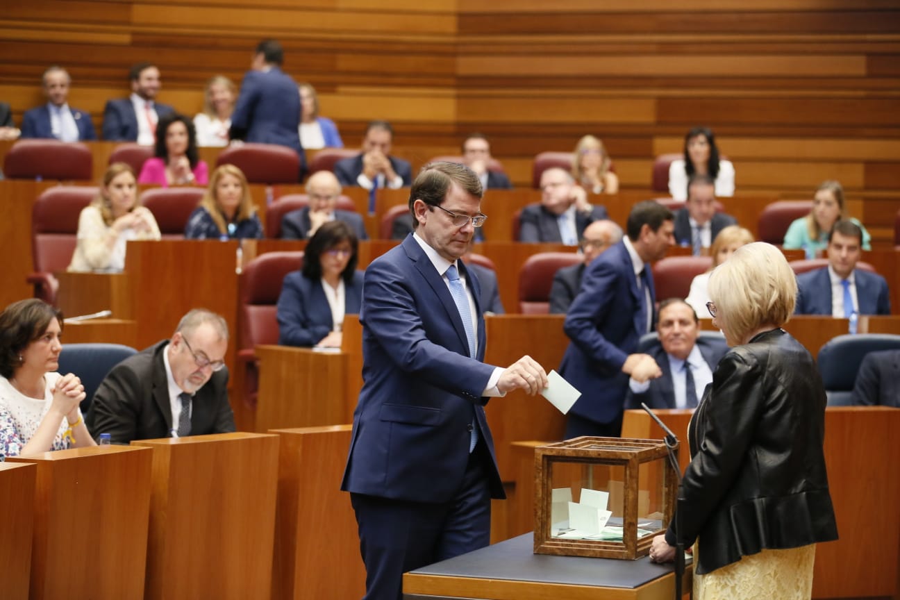 El procurador electo de Ciudadanos Luis Fuentes es proclamado presidente de la institución regiona en su décima legislatura