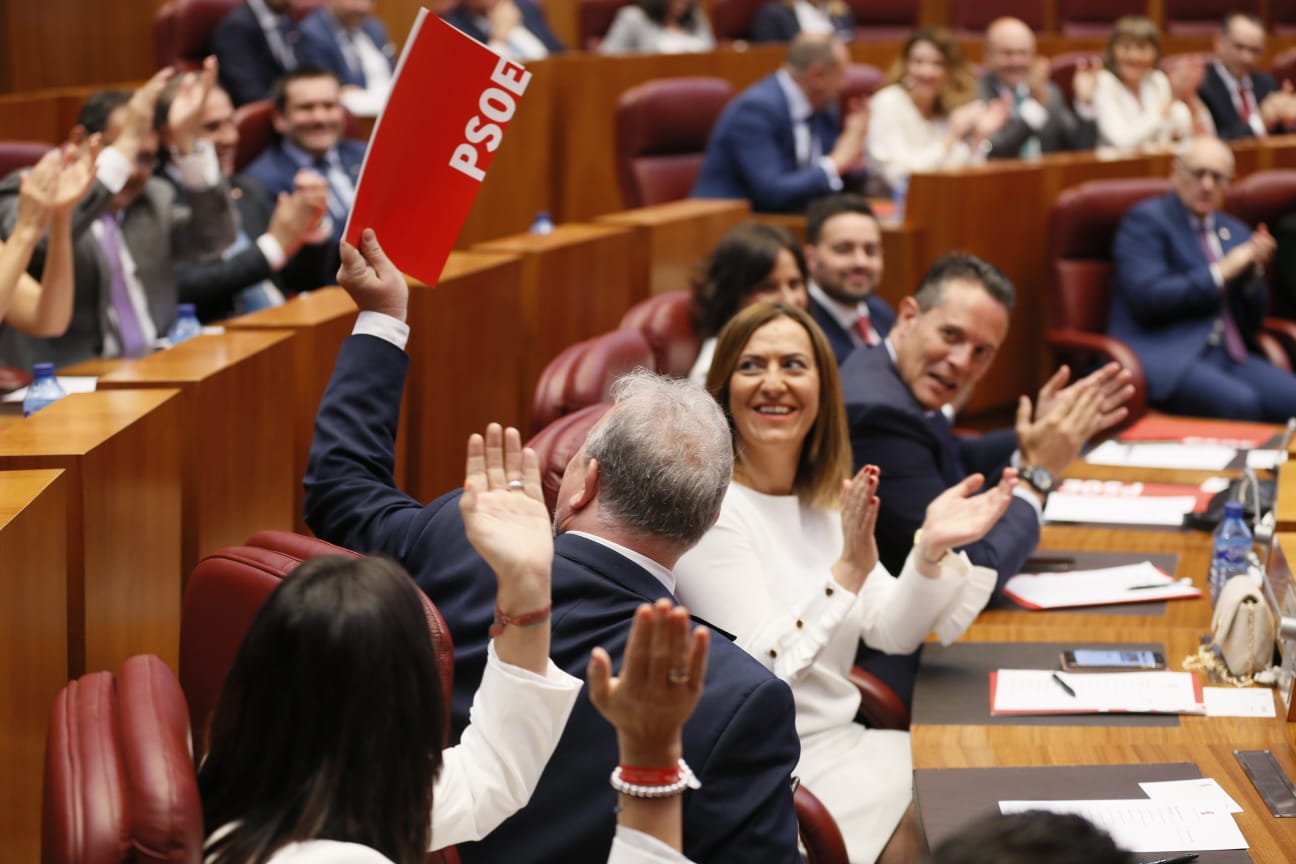 El procurador electo de Ciudadanos Luis Fuentes es proclamado presidente de la institución regiona en su décima legislatura