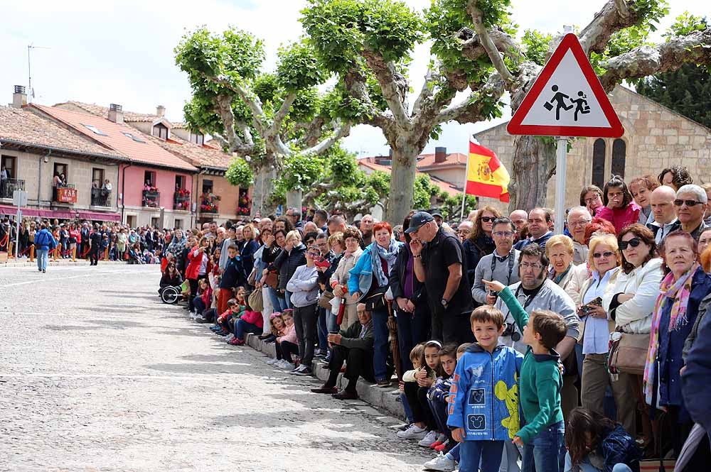El Monasterio Real de las Huelgas ha acogido, un año más, la celebración del Curpillos, con procesión por las calles del barrio con el pendón de las Navas de Tolosa