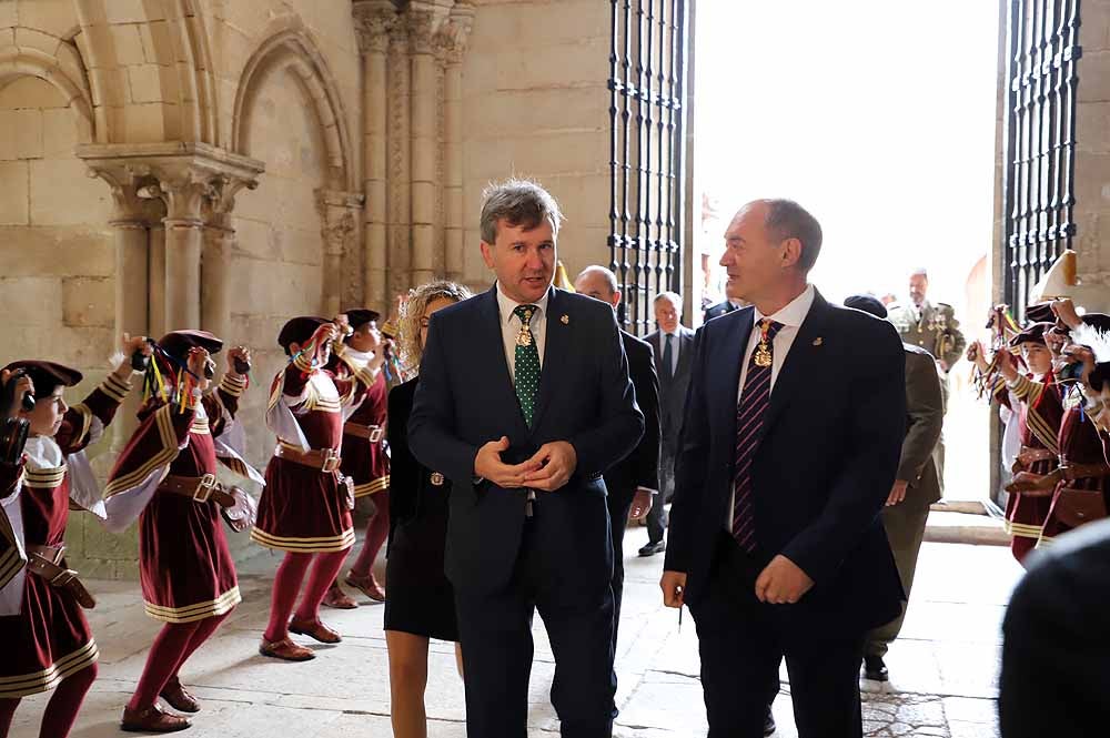 El Monasterio Real de las Huelgas ha acogido, un año más, la celebración del Curpillos, con procesión por las calles del barrio con el pendón de las Navas de Tolosa