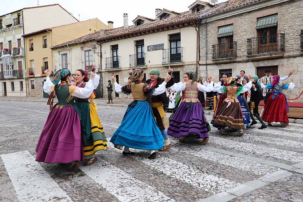 El Monasterio Real de las Huelgas ha acogido, un año más, la celebración del Curpillos, con procesión por las calles del barrio con el pendón de las Navas de Tolosa