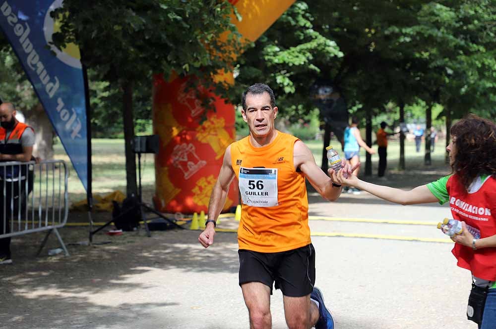 166 corredores de toda España han disputado la 24ª edición de le Media Maratón Ciudad de Burgos,con el burgalés Rubén Castrillo como ganador en categoría masculina y la debutante Virginia Torres como campeona femenina.