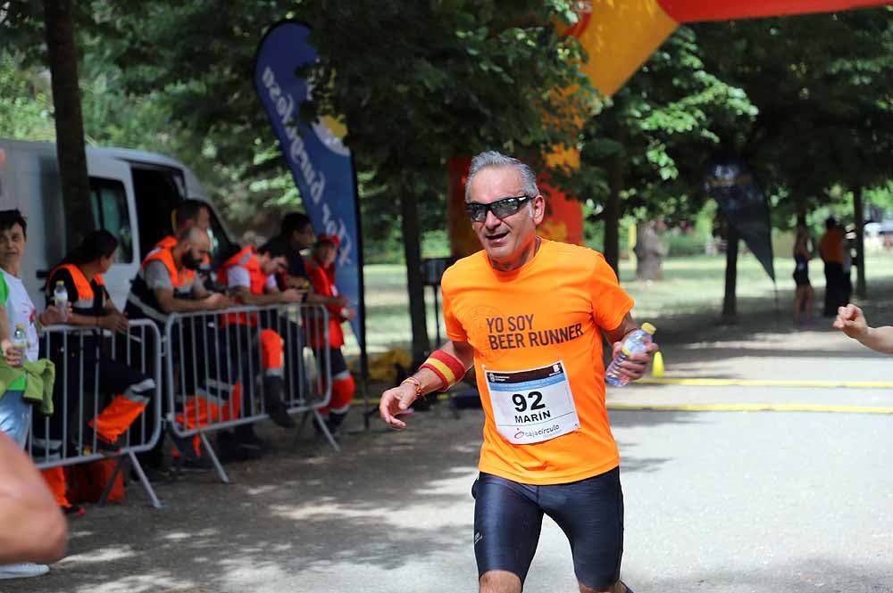 166 corredores de toda España han disputado la 24ª edición de le Media Maratón Ciudad de Burgos,con el burgalés Rubén Castrillo como ganador en categoría masculina y la debutante Virginia Torres como campeona femenina.