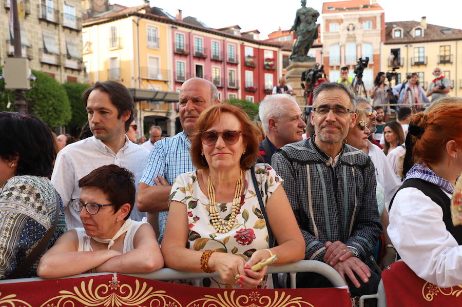 Burgos ha dado el pistoletazo de salida a las Fiestas de San Pedro y San Pablo 2019 de la mano de La M.O.D.A., encargada del pregón