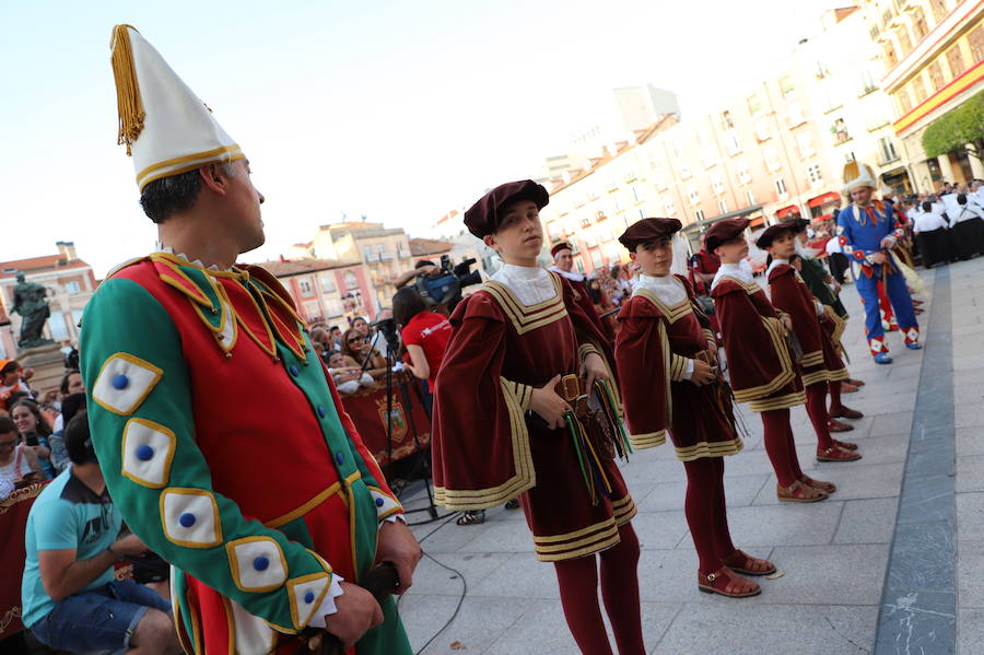 Burgos ha dado el pistoletazo de salida a las Fiestas de San Pedro y San Pablo 2019 de la mano de La M.O.D.A., encargada del pregón