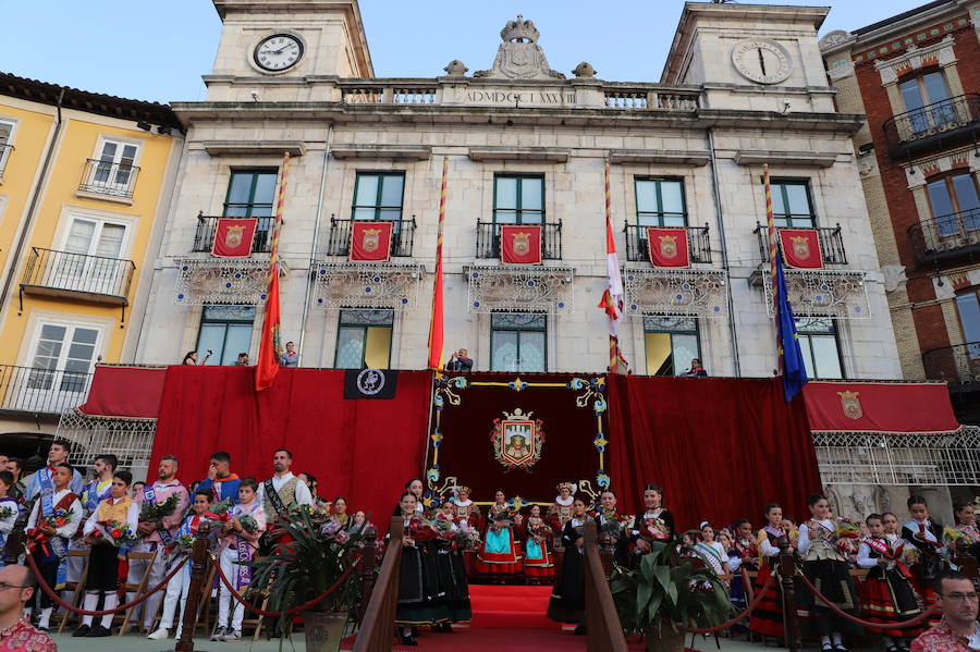 Burgos ha dado el pistoletazo de salida a las Fiestas de San Pedro y San Pablo 2019 de la mano de La M.O.D.A., encargada del pregón