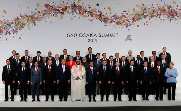 Foto de familia con todos los líderes del G-20 en Osaka (Japón). 