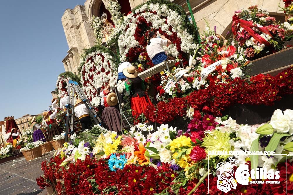 El calor no ha quitado el ánimo a los burgaleses en el acto más querido de las fiestas