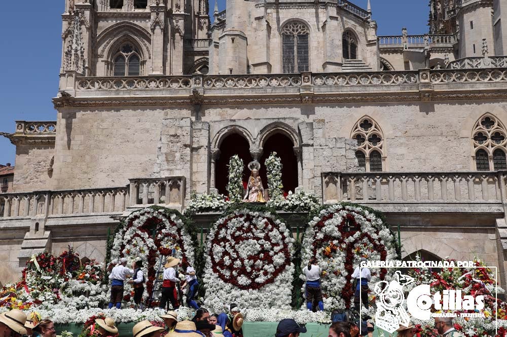 El calor no ha quitado el ánimo a los burgaleses en el acto más querido de las fiestas