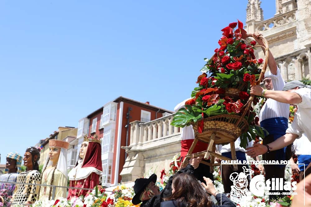 El calor no ha quitado el ánimo a los burgaleses en el acto más querido de las fiestas