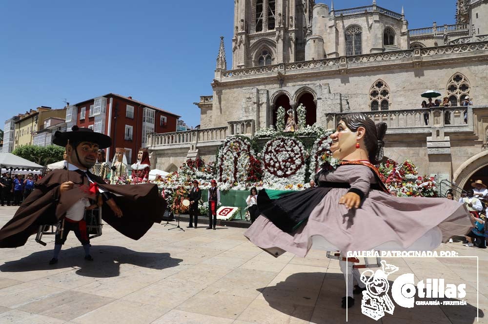 El calor no ha quitado el ánimo a los burgaleses en el acto más querido de las fiestas