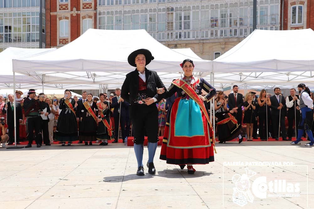 El calor no ha quitado el ánimo a los burgaleses en el acto más querido de las fiestas