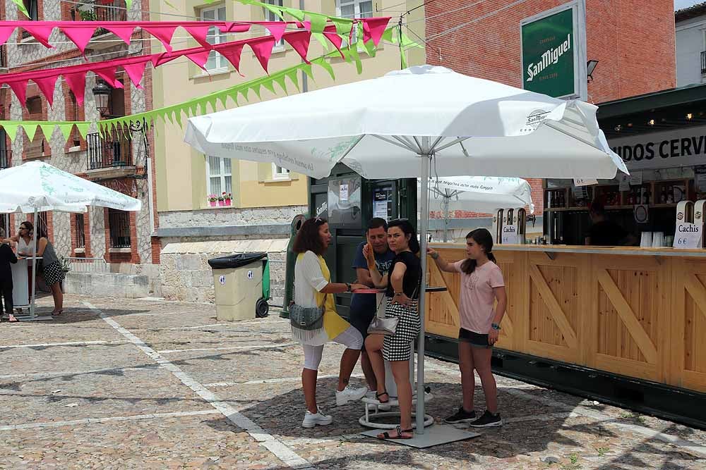 Fotos: Los burgaleses saborean la gran variedad gastronómica que ofrecen casetas y gastronetas durante las fiestas