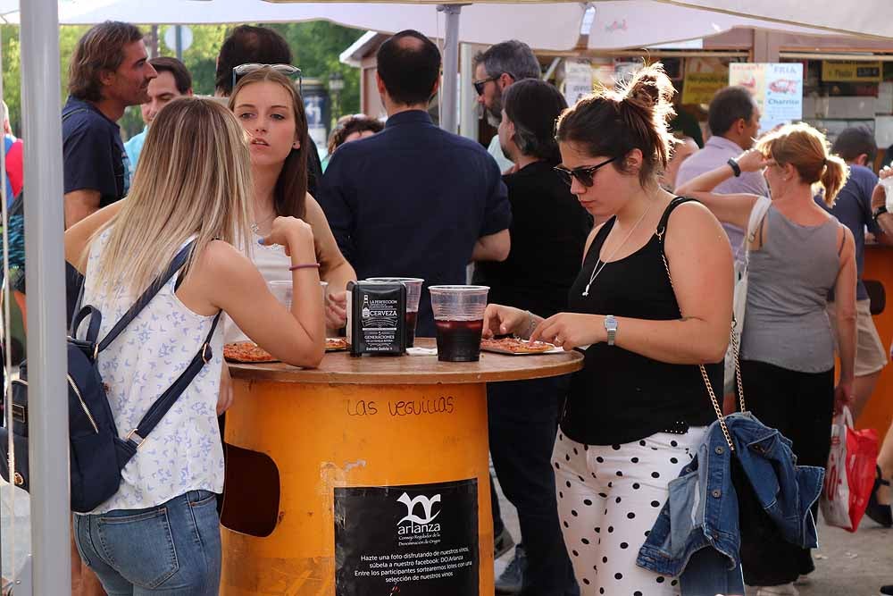 Fotos: Los burgaleses saborean la gran variedad gastronómica que ofrecen casetas y gastronetas durante las fiestas