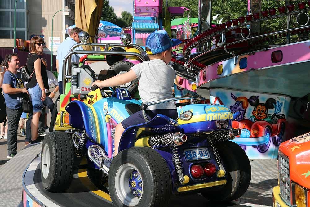 Fotos: Dosis de adrenalina y calor en las barracas de los Sampedros