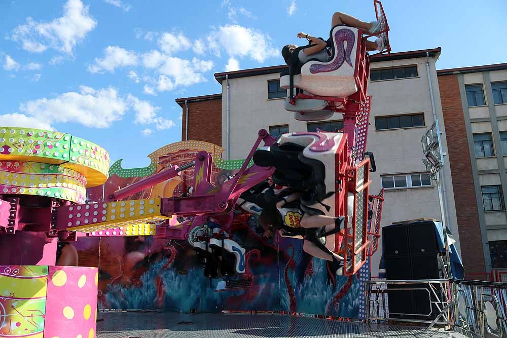 Fotos: Dosis de adrenalina y calor en las barracas de los Sampedros