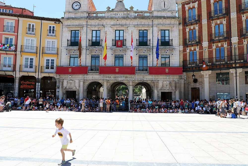 Imagen de la Plaza del Rey San Fernando desde la ubicación que este año ha tenido la banda. 