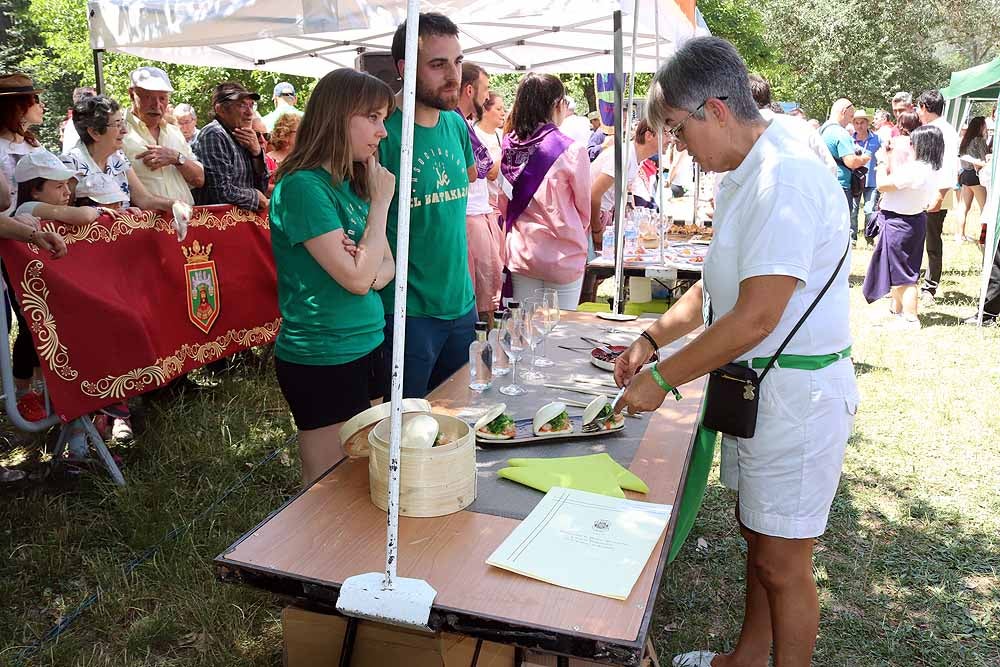 Fotos: Las peñas Los Cucos y Los Calores, las grandes triunfadoras del concurso del Buen Yantar