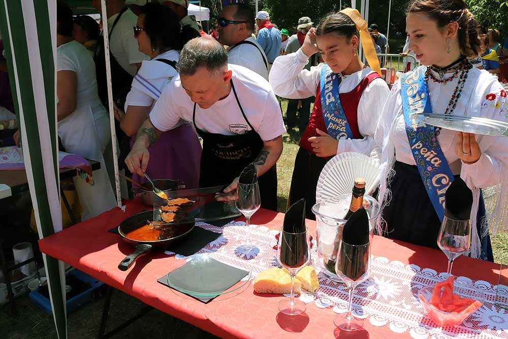 Fotos: Las peñas Los Cucos y Los Calores, las grandes triunfadoras del concurso del Buen Yantar