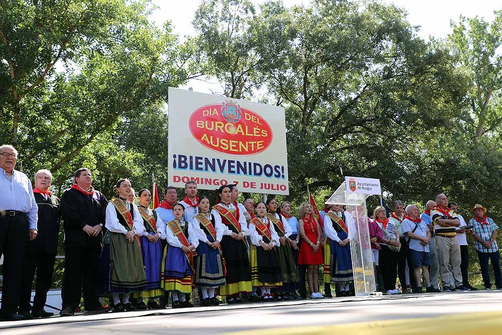 Siete descendientes de emigrantes burgaleses a Argentina y Cuba han participado hoy en la fiesta del Burgalés Ausente. La mayoría de ellos residen en la ciudad argentina de Mar del Plata. 