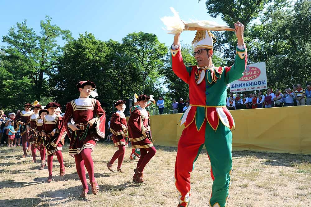 Siete descendientes de emigrantes burgaleses a Argentina y Cuba han participado hoy en la fiesta del Burgalés Ausente. La mayoría de ellos residen en la ciudad argentina de Mar del Plata. 