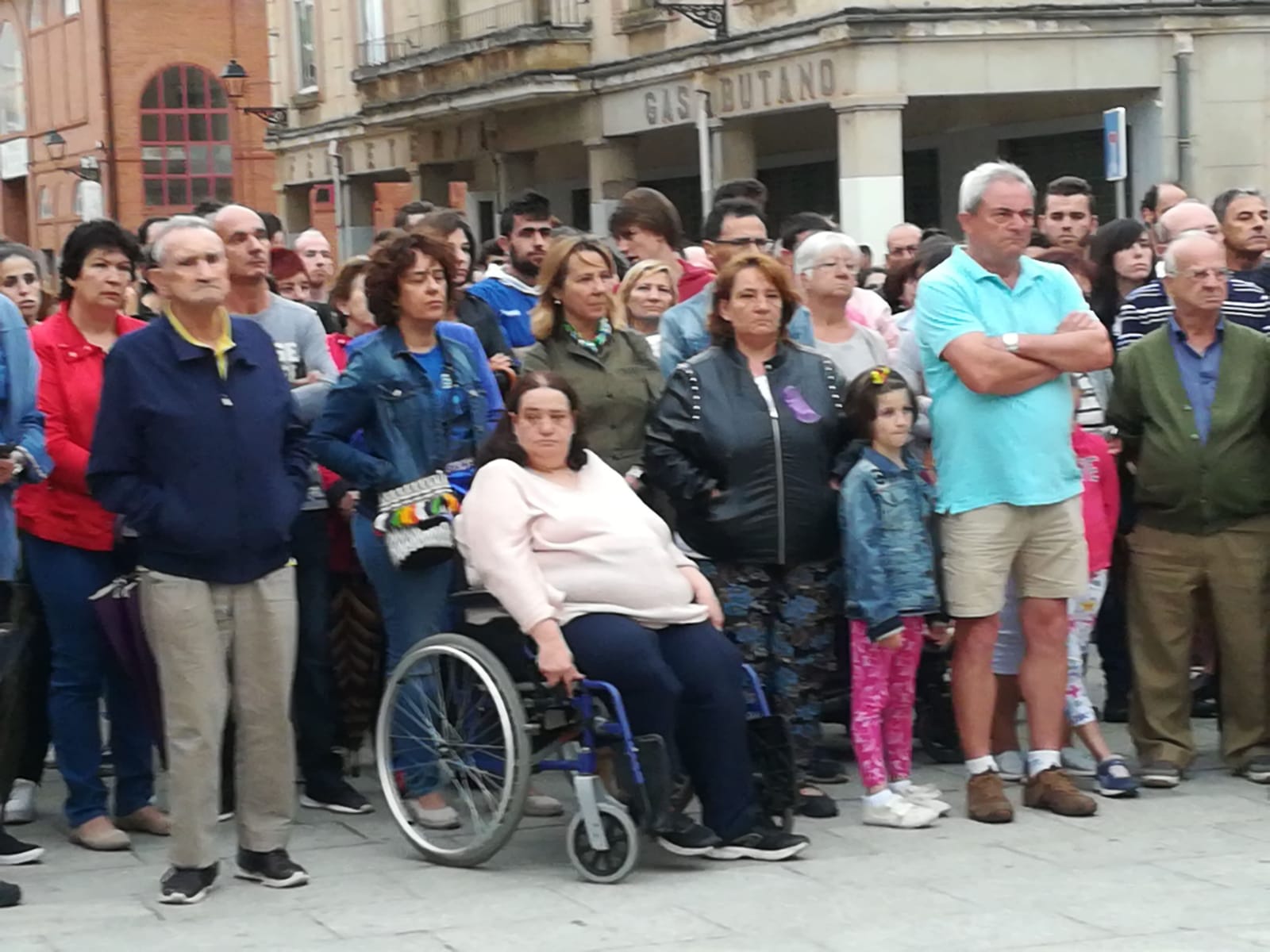 Fotos: Salas sale a la calle para gritar contra la violencia de género