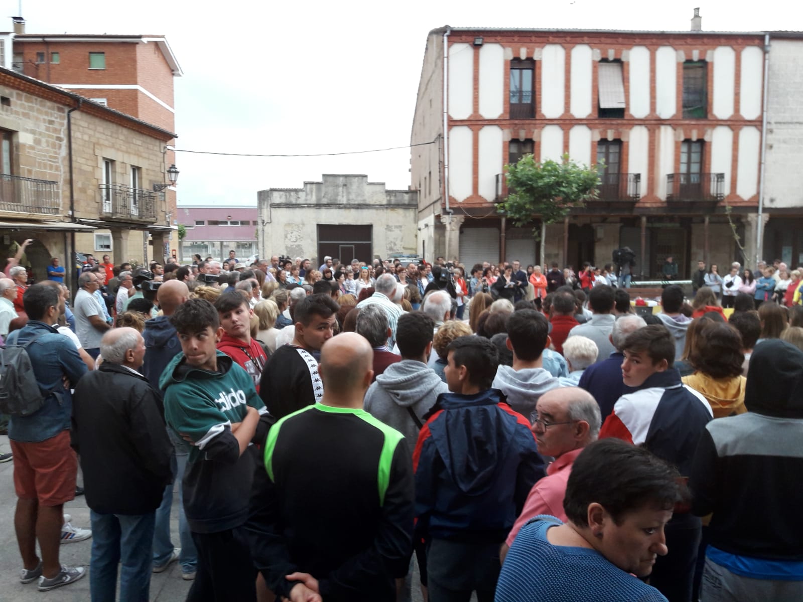 Fotos: Salas sale a la calle para gritar contra la violencia de género