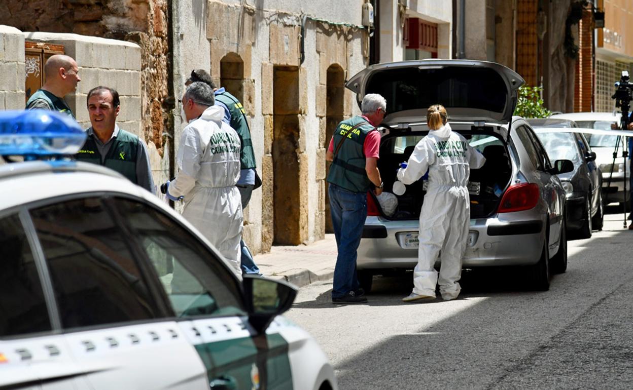 Imagen de los trabajos de la Guardia Civil en el lugar del suceso. 