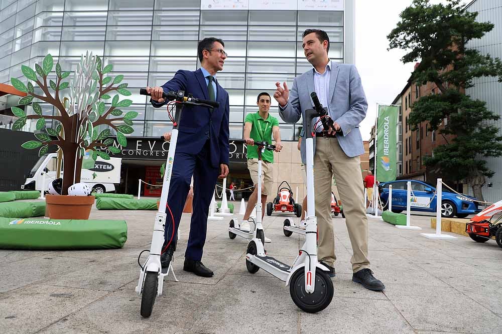 Fotos: Imágenes del &#039;Espacio de Movilidad Sostenible&#039; de Iberdrola en el Paseo Sierra de Atapuerca