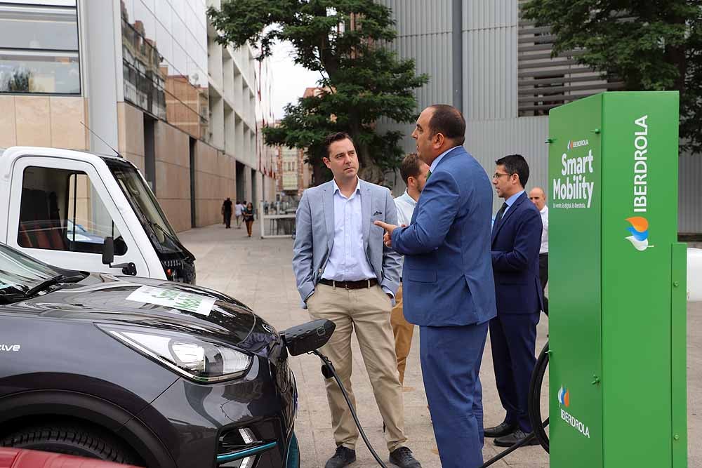 Fotos: Imágenes del &#039;Espacio de Movilidad Sostenible&#039; de Iberdrola en el Paseo Sierra de Atapuerca