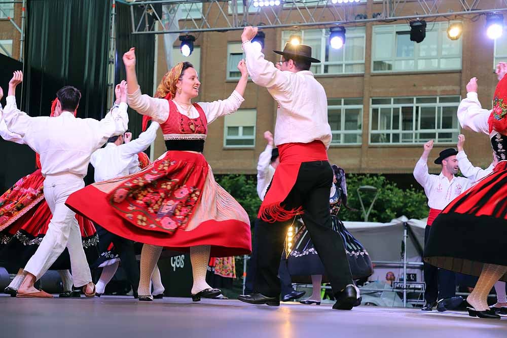 Fotos: Arranque existoso de la 43 edición del Festival de Folclore &#039;Ciudad de Burgos