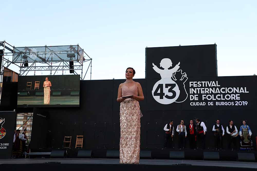 Fotos: Arranque existoso de la 43 edición del Festival de Folclore &#039;Ciudad de Burgos