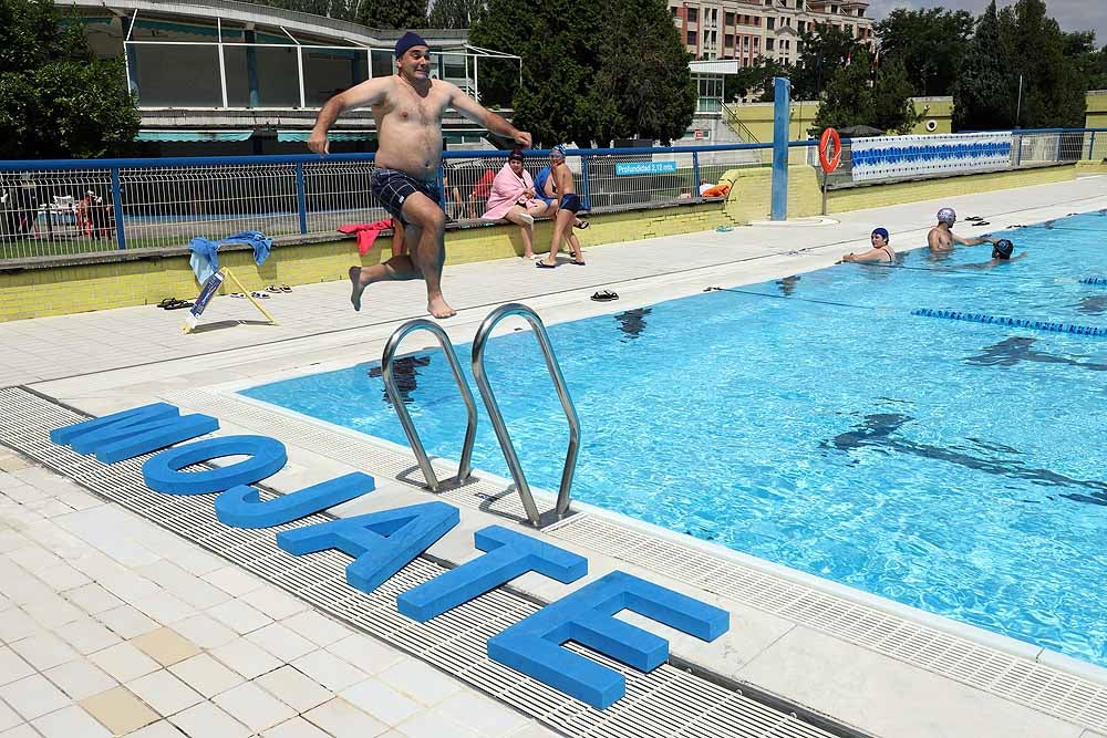 Fotos: Imágenes de la campaña &#039;Mójate por la esclerosis múltiple&#039; en las piscinas de &#039;El Plantío&#039;