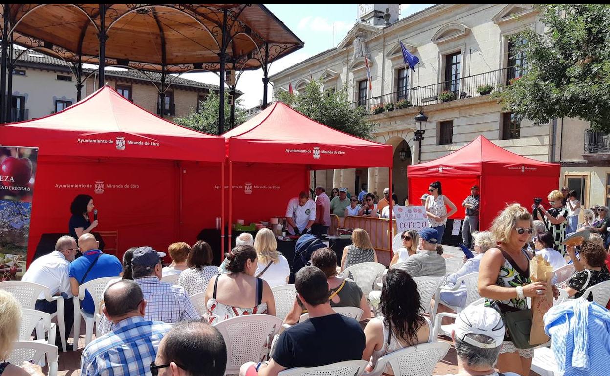 Imagen de la Fiesta Gastronómica de la Cereza de las Caderechas en Miranda