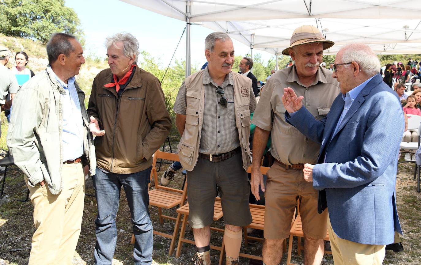 Estos galardones se crearon en el año 2009 con el objetivo de poner en valor el trabajo de aquellas personas o instituciones que han apoyado al Proyecto Atapuerca