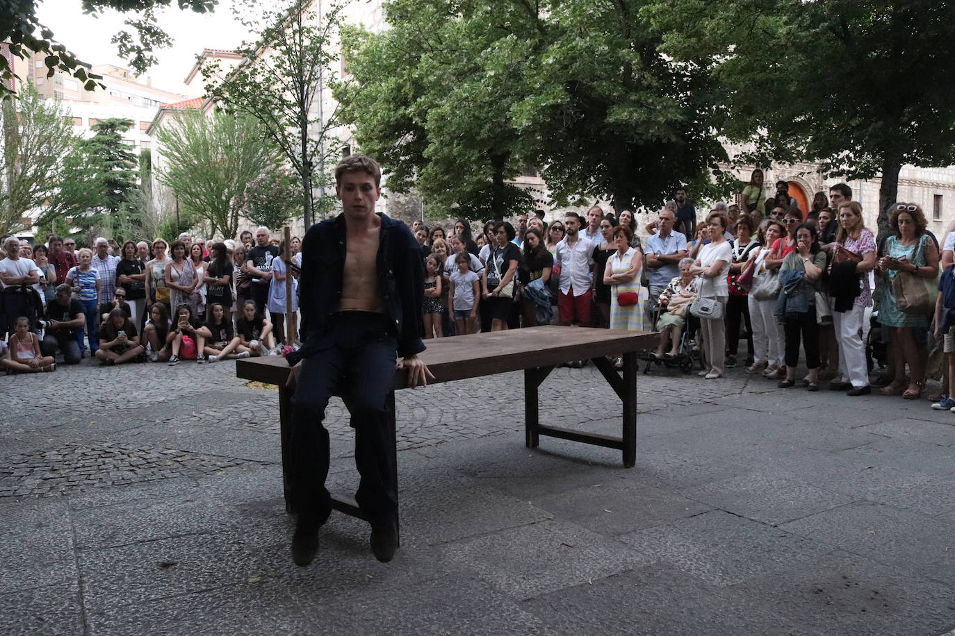 Los coreográfos Erick Jiménez, Elvi Balboa, Klevis Elmazaj e Ildar Tagirov han participado en la sección Danza en el Camino del XVIII Certamen de Coreografía Burgos - Nueva York, que se ha desarrollado entre Redecilla del Camino, San Juan de Ortega, Castrojeriz y Burgos