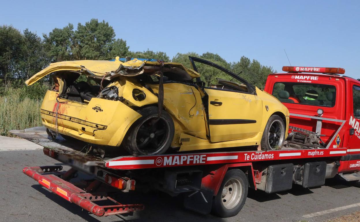 Estado en el que quedó el coche siniestrado.