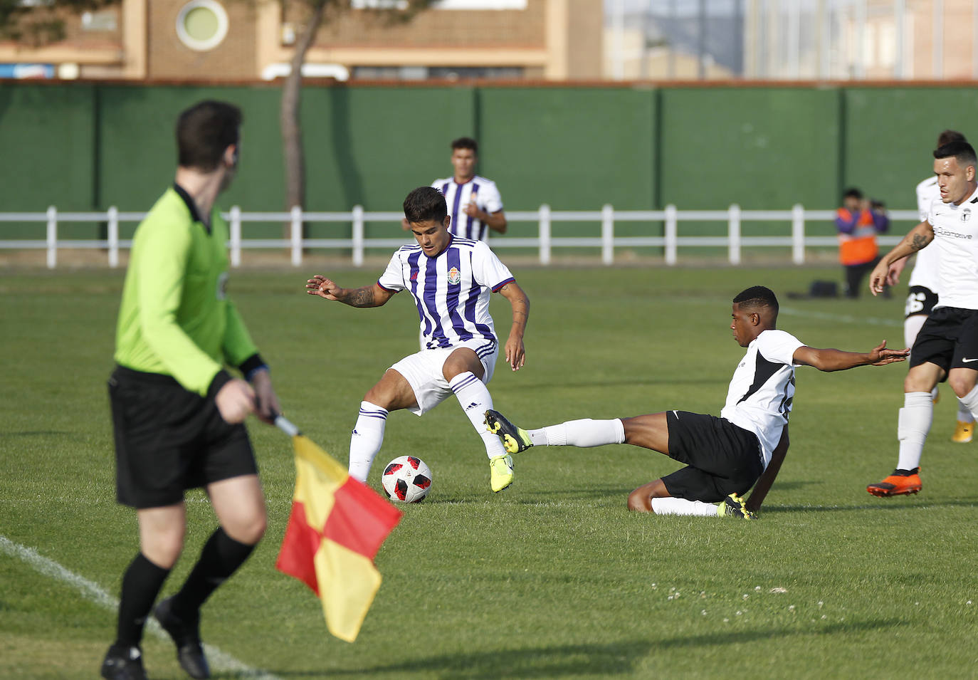 Fotos: Las mejores imágenes del partidod de pretemporada entre Valladolid B y Burgos CF